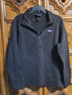 Patagonia Black Half-Zip Fleece Pullover
